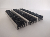 Грязезащитная алюминиевая решетка" ЕuroLux-ECO Light" без шумоизоляции, вставка "Ворс+Скребок" высота изделия 18 мм, толщина профиля 1,0 мм  - gkeurolux.ru - Екатеринбург